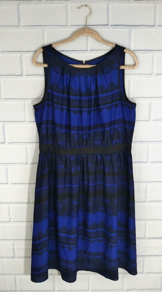 LOFT Dresses & Skirts - LOFT Blue/Black Lace Print Gathered Dress